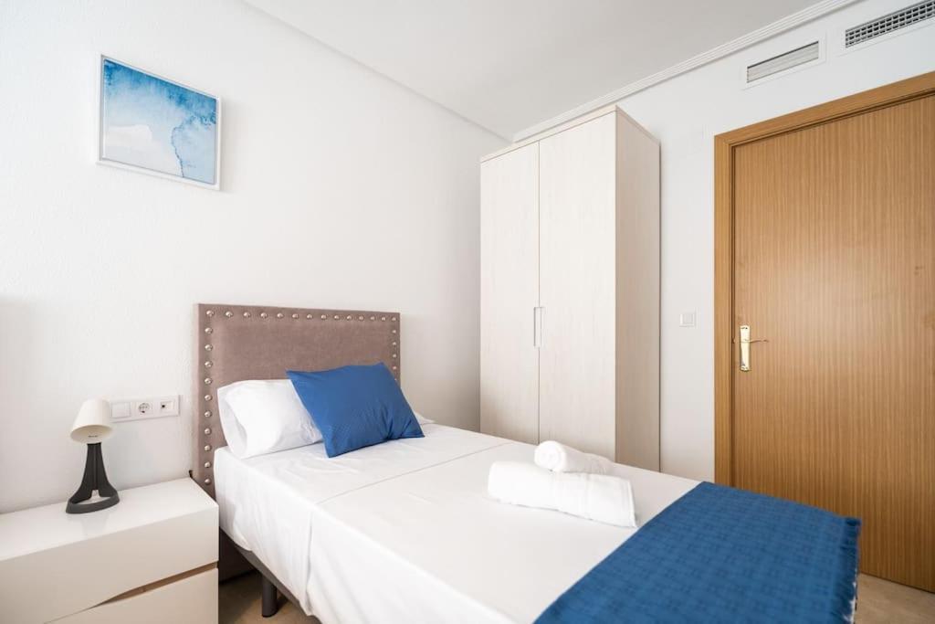 Amplio Apartamento 2 Dormitorios Cerca De La Playa Αλικάντε Εξωτερικό φωτογραφία