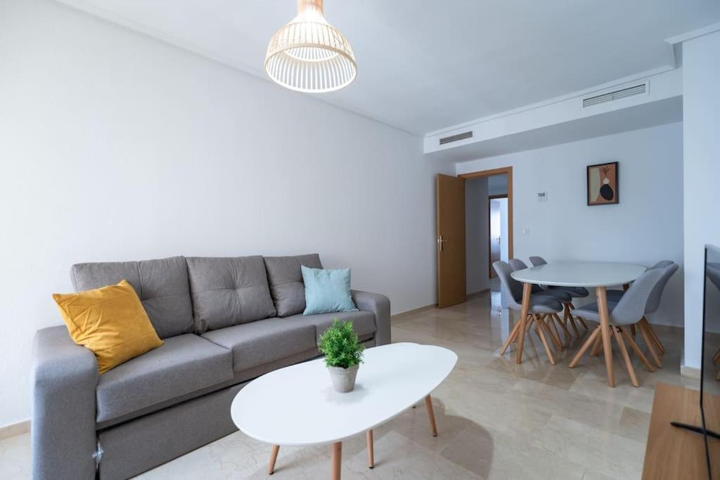 Amplio Apartamento 2 Dormitorios Cerca De La Playa Αλικάντε Εξωτερικό φωτογραφία