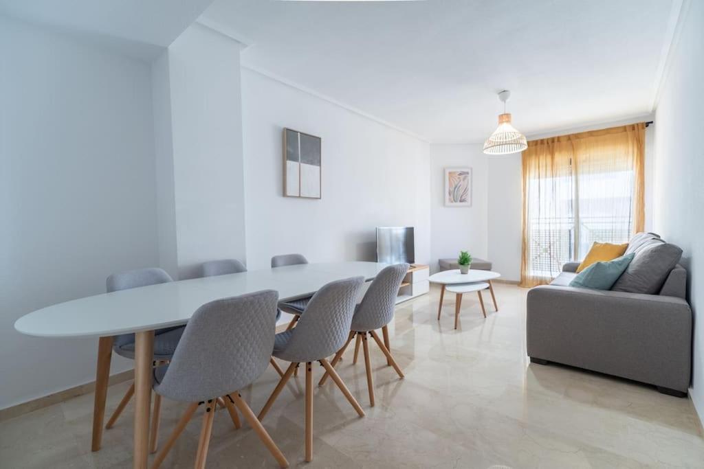 Amplio Apartamento 2 Dormitorios Cerca De La Playa Αλικάντε Εξωτερικό φωτογραφία